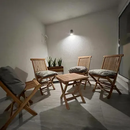 Skylark 2 Apartamento